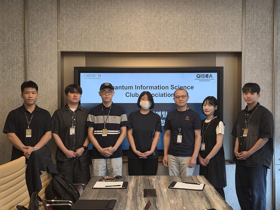 President Seunghyun Bang with QISCA members