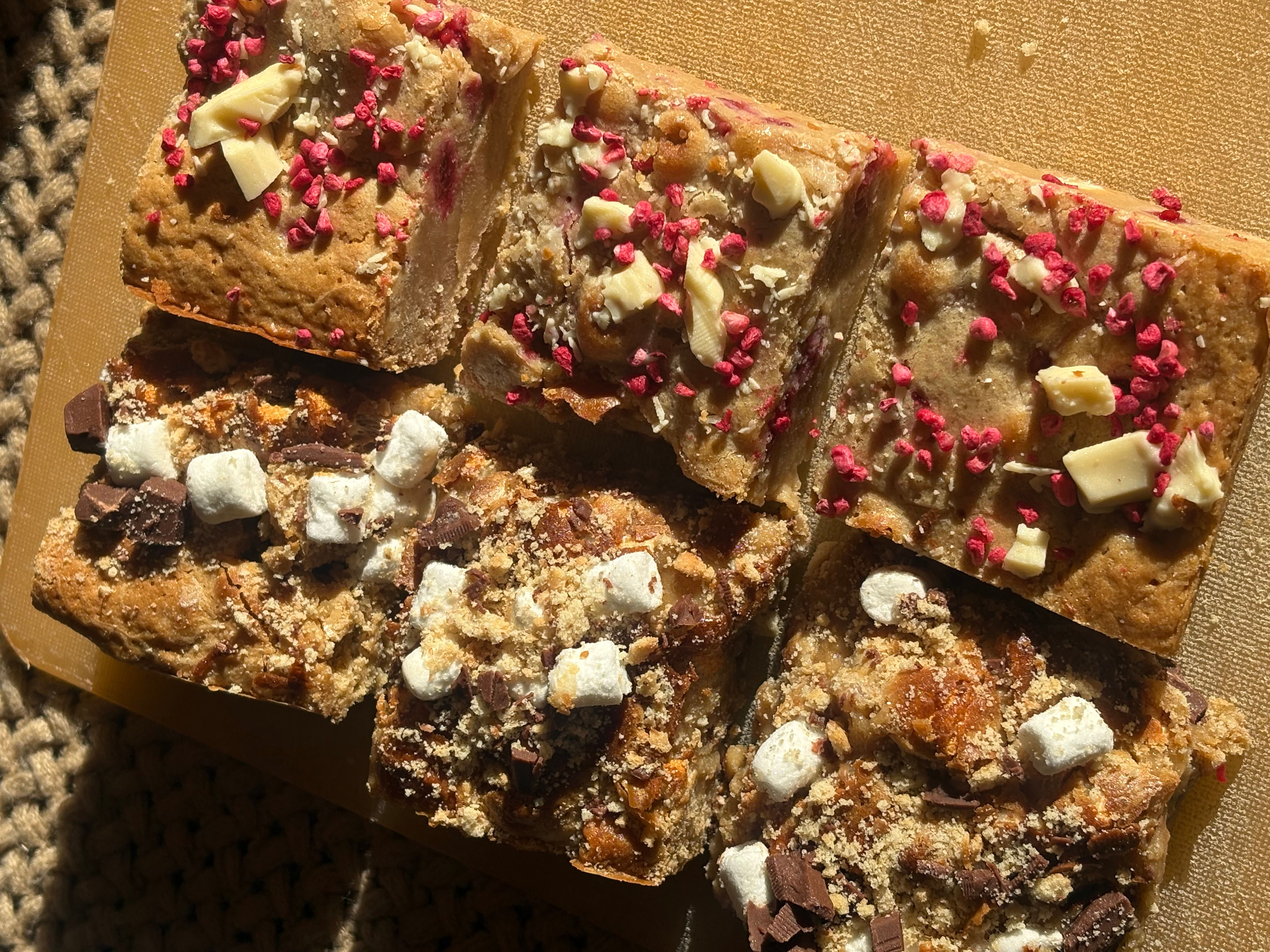 Box of 6 Treat Box