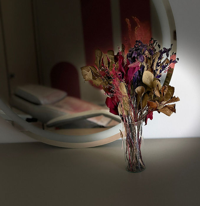 WhatsApp Image 2025-10-25 at 12.24_edited.jpg