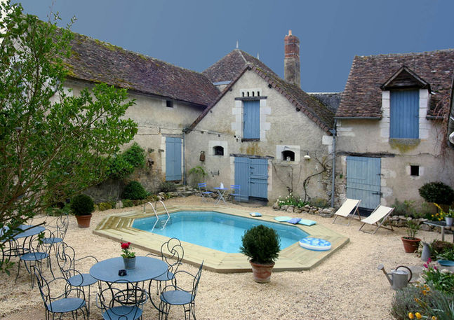 Cour du gîte Aquarelle