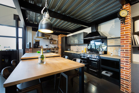 Showroom Instinct Cuisines 1