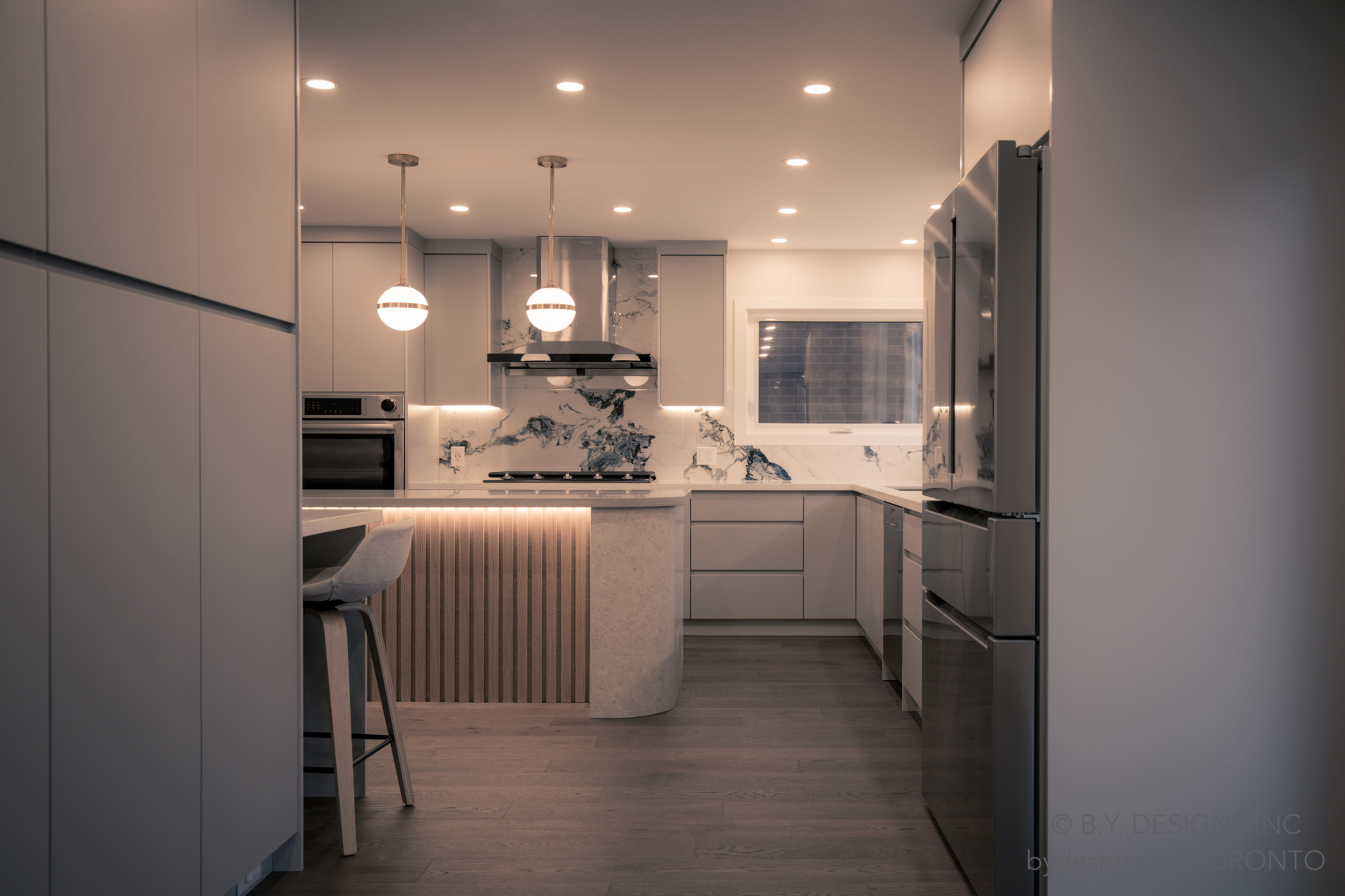 Modern, elegant and effortlessly chic | website