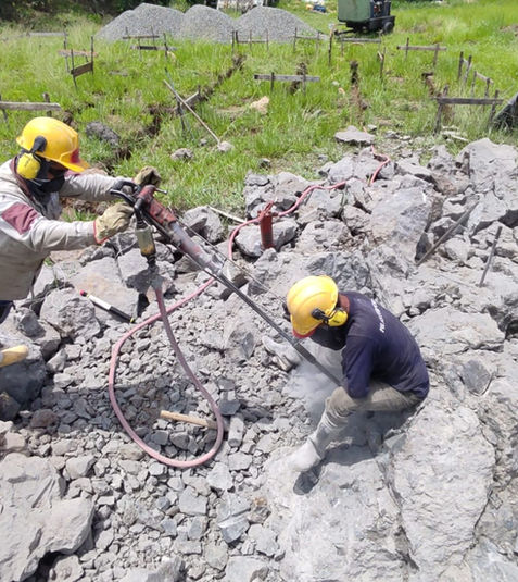 Perforacion de Roca.jpeg