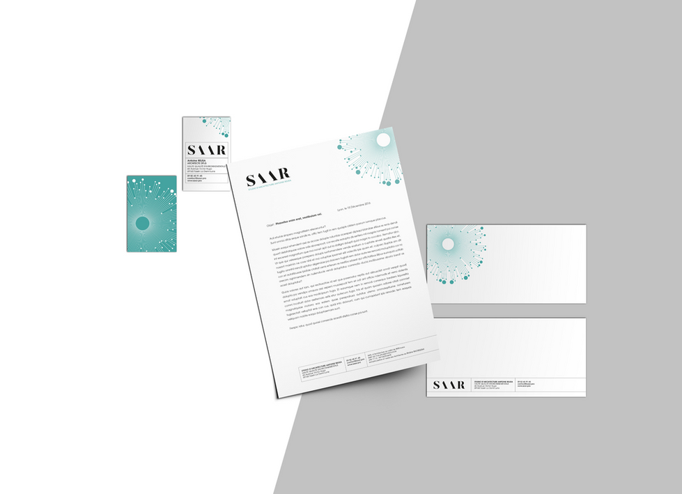 documents professionnels au design épuré et flexible.
Ensemble de papeterie SAAR (cartes et papier à en-tête) signé Atelier Poivre Noir.