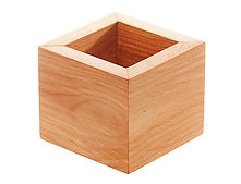 Kare ahşap yükseltici, açık büfe ve restoran sunumları için ideal stand. Masif kayın ağacından üretilmiştir, özel ölçülerde üretim yapılabilir.