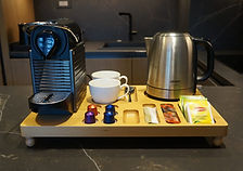 Exclusive model ahşap kettle tepsisi – otel odası ikram seti, çay kahve karşılama tepsisi