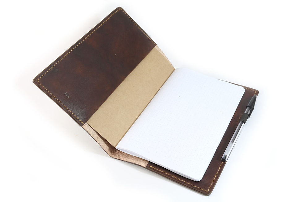 Miniatura: Capa de Couro costurada para agendas e cadernos A5