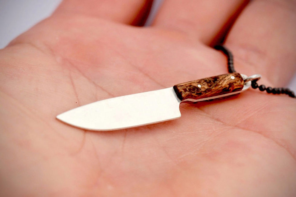 Miniatura: Pingente faca de prata