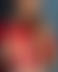 @joelleegarcia wearing IRIS Lip Gloss