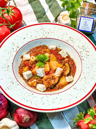 Kartoffel-Zucchini-Hackfleisch Pfanne mit Oregano Salz