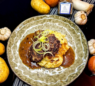 Hirtenkäse-Lauch-Frikadellen mit Majoran Salz