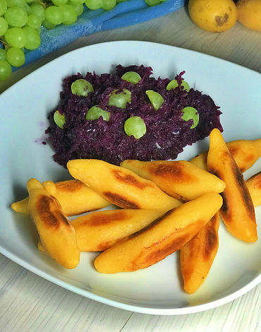 German Schupfnudeln (Potato Noodels) and Braised Red Cabbage with Grapes