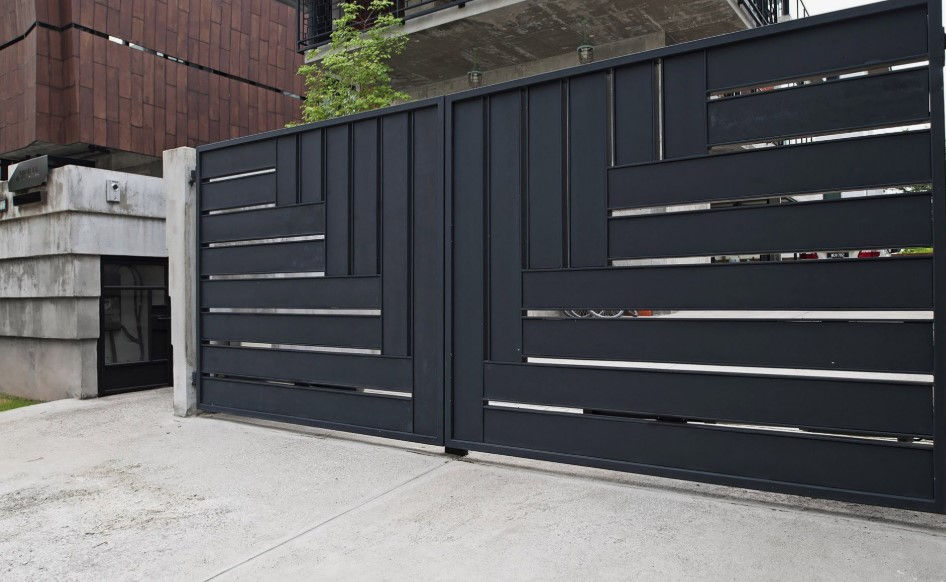 Metal gate Singapore.jpg