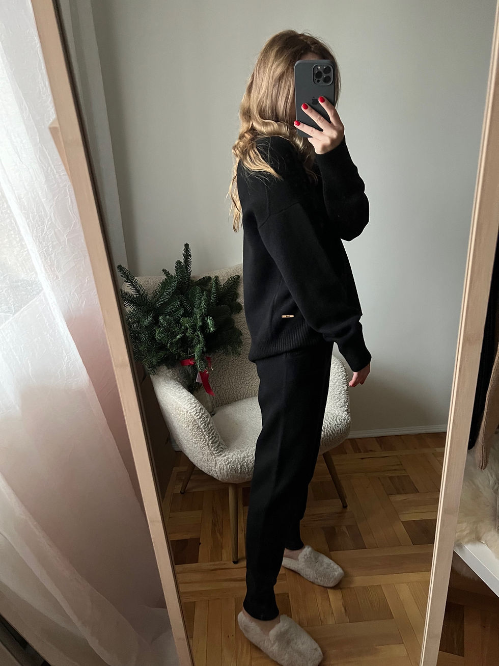 Thumbnail: Oversized jumper suit and trousers