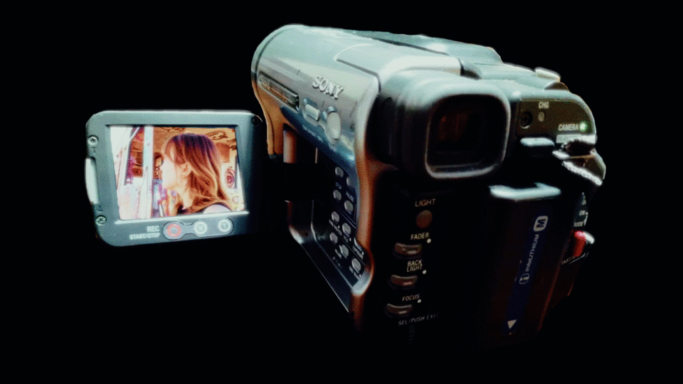 little clip of me with bus camcorder.gif