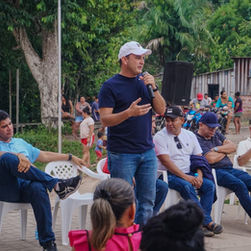 Mateus Assayag reafirma compromisso com o setor primário durante entrega de carretas agrícolas na Valéria