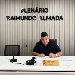 Câmara de Parintins antecipa pagamento da primeira parcela do 13º salário aos servidores