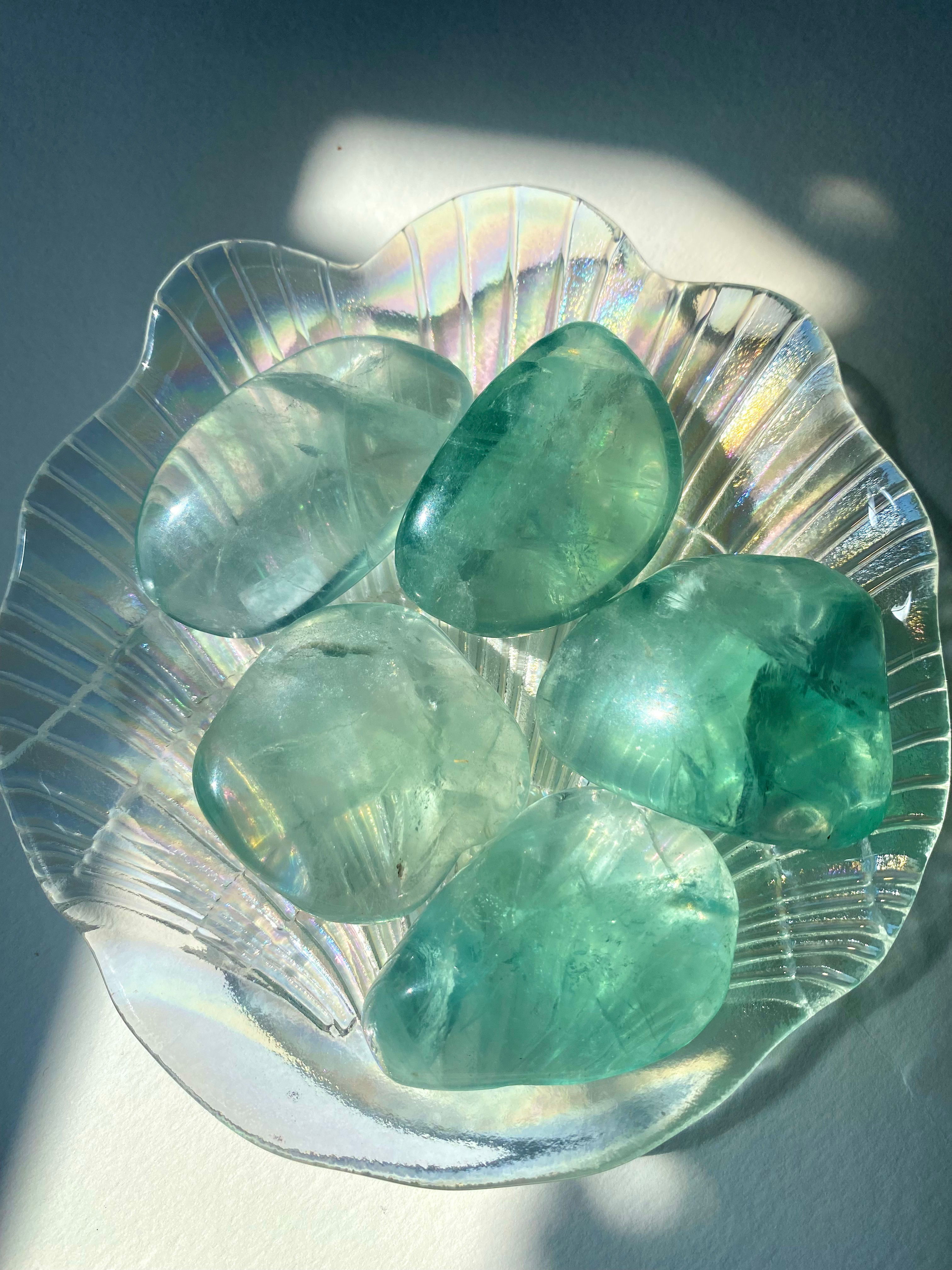 Green fluorite large tumbled pieces 