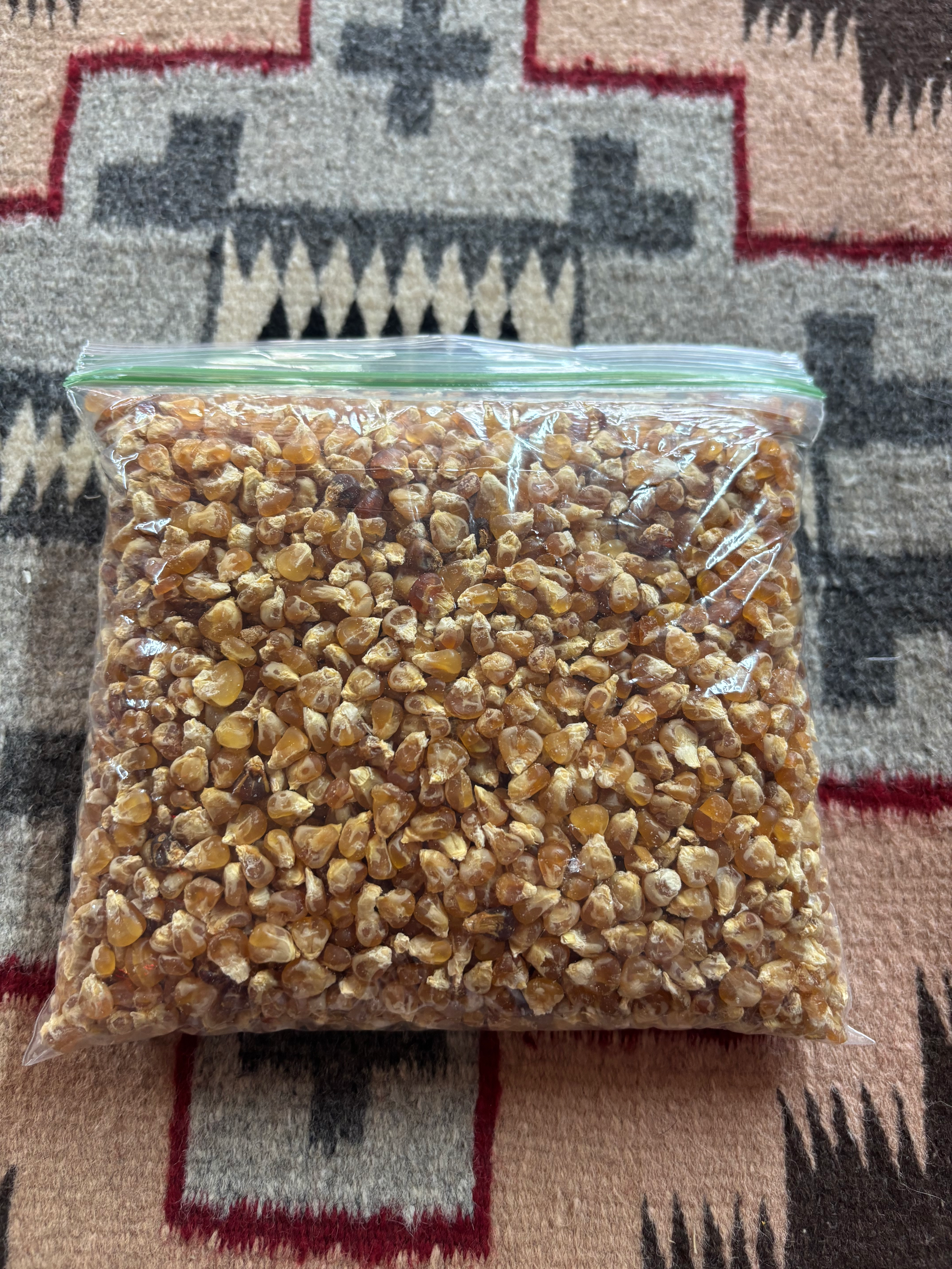 Steamed corn (Neeshjizhi) - 1 lb.