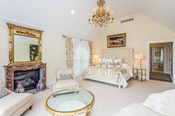 052-Master_Bedroom-4845693-medium