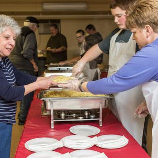 St. George School returns with annual Mostaccioli Dinner, celebrates band’s talents