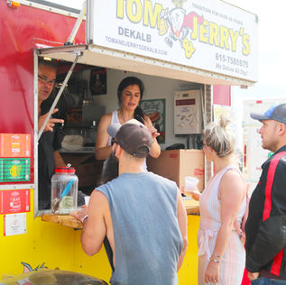 DeKalb airport hosts inaugural Balloons, Brews & Blues