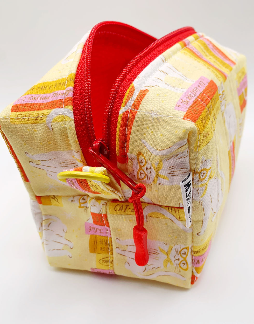 Thumbnail: Cat Lit Boxy Zipper Pouch