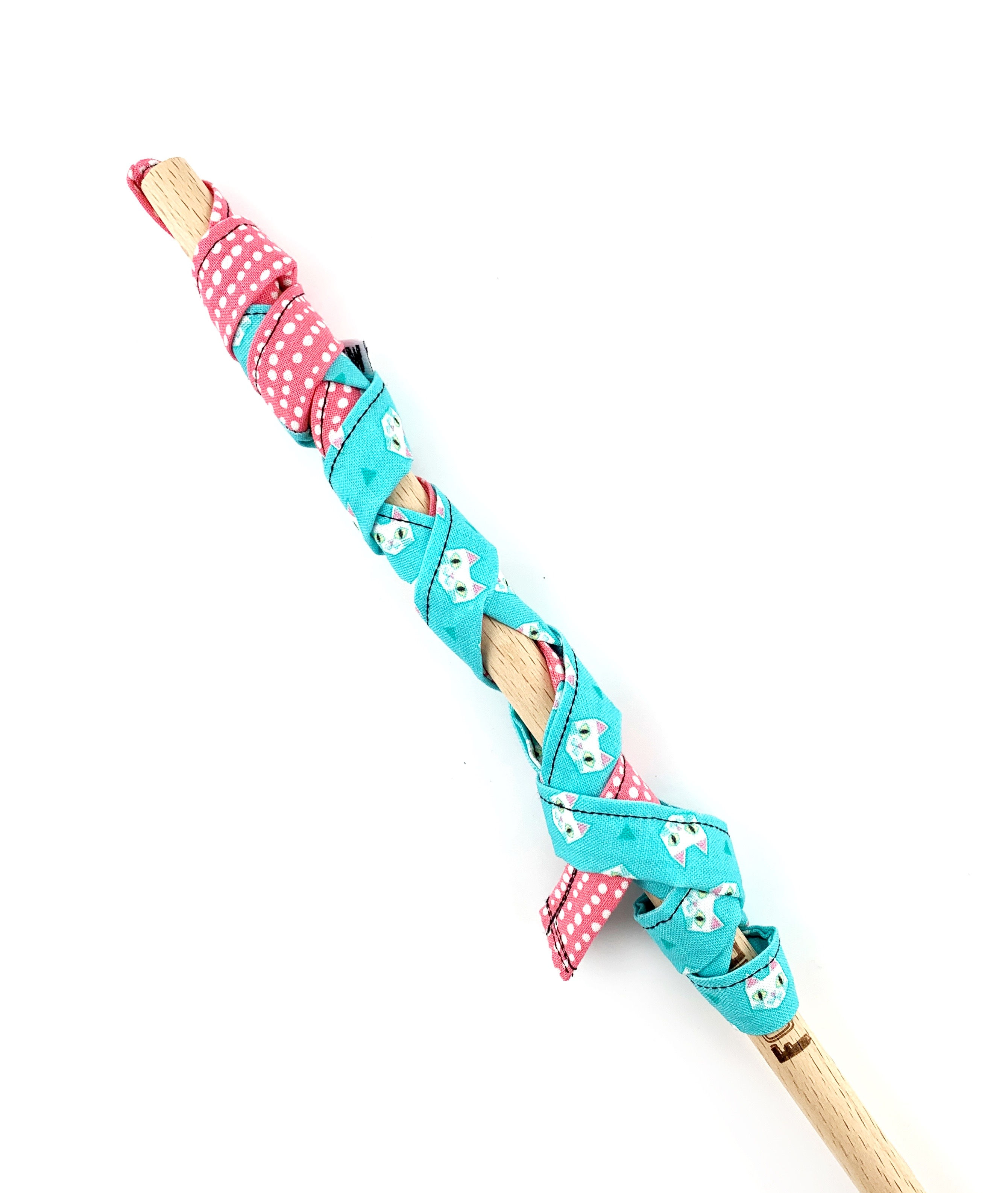 White Cats Mewdle Wand Toy