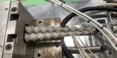 ２軸押出機　�テスト装置