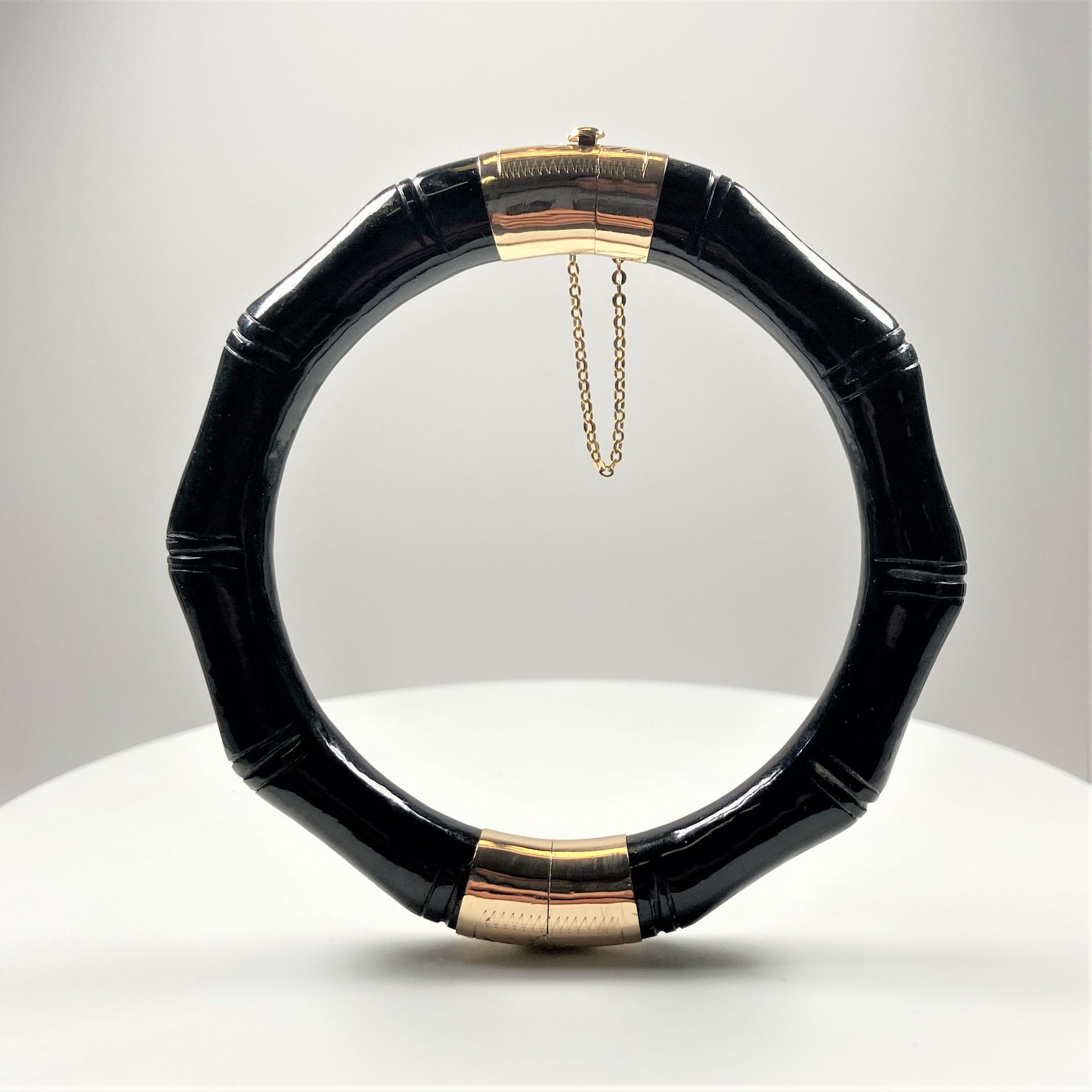 Dark Green Nephrite Bangle