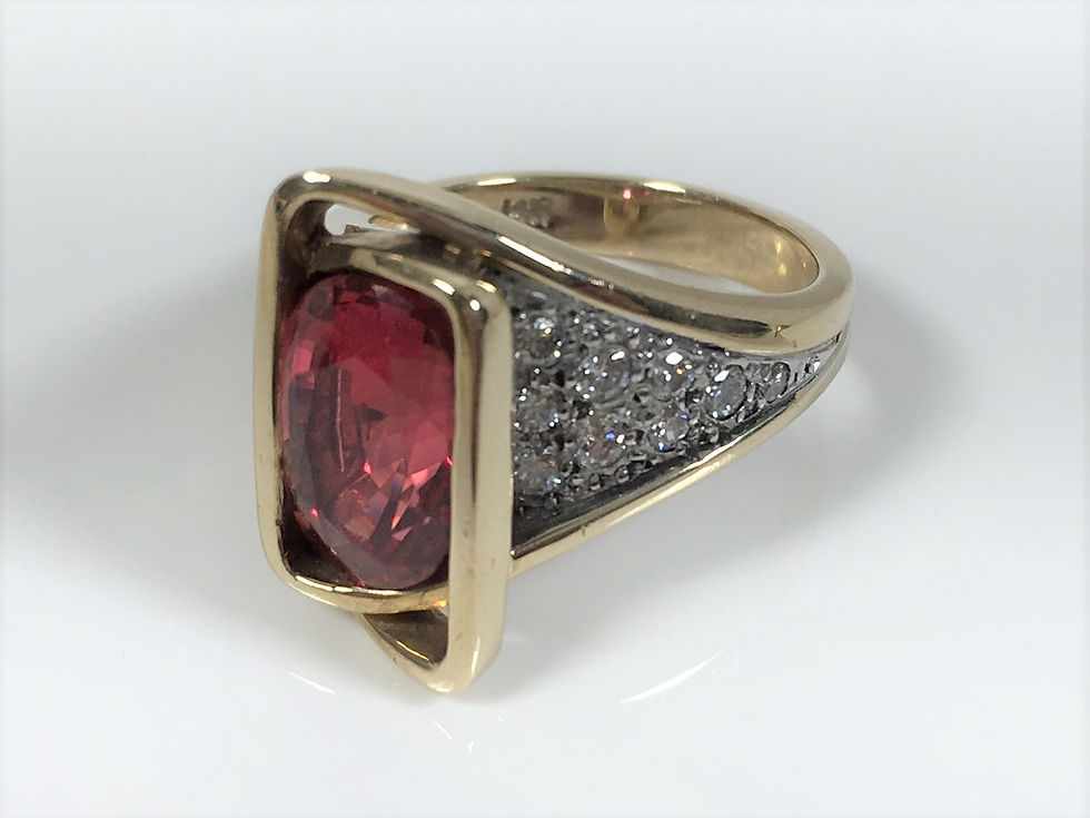 Thumbnail: Spinel & Diamond Ring