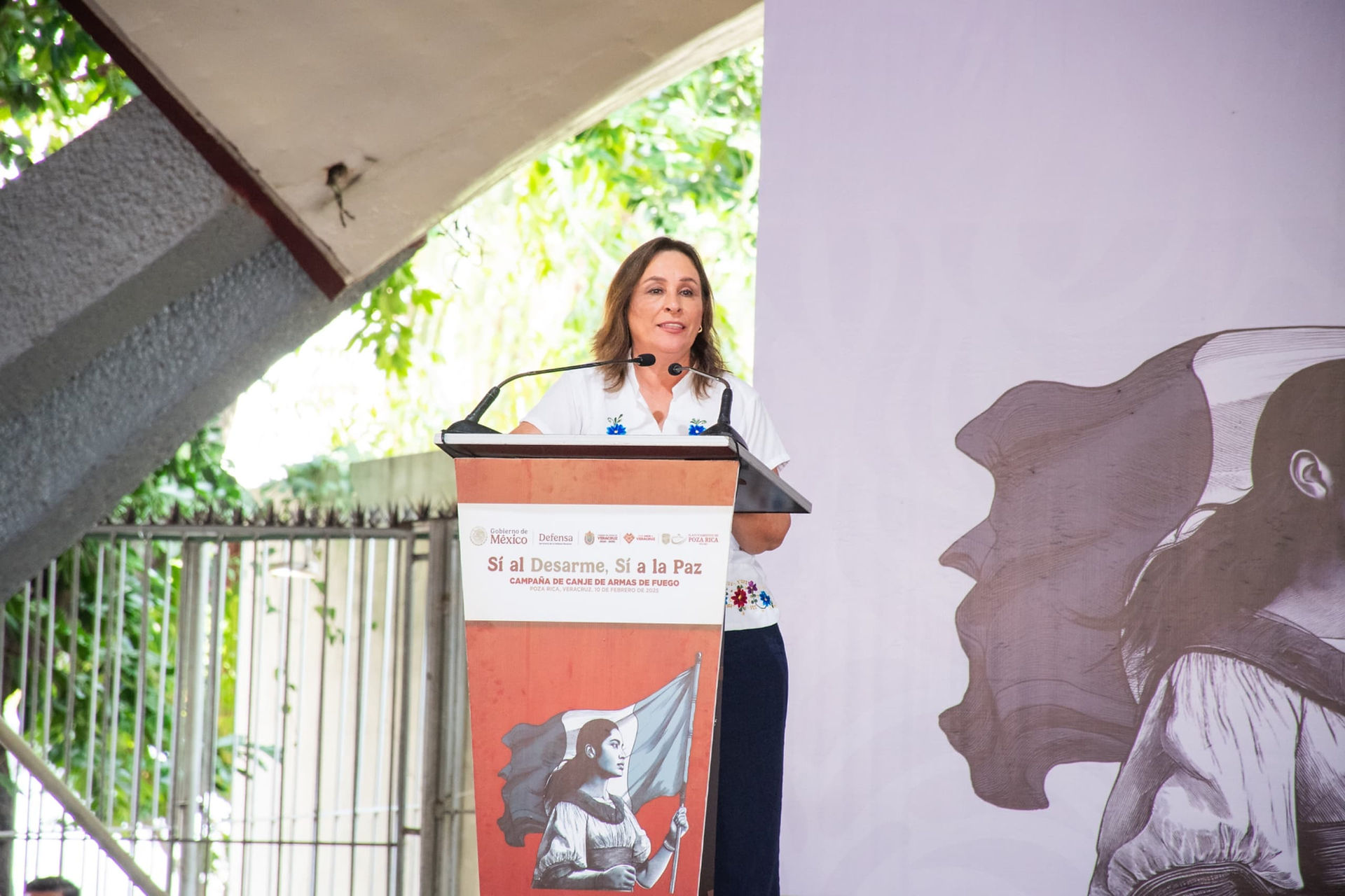 Poza Rica dice “Sí al Desarme, Sí a la Paz”.