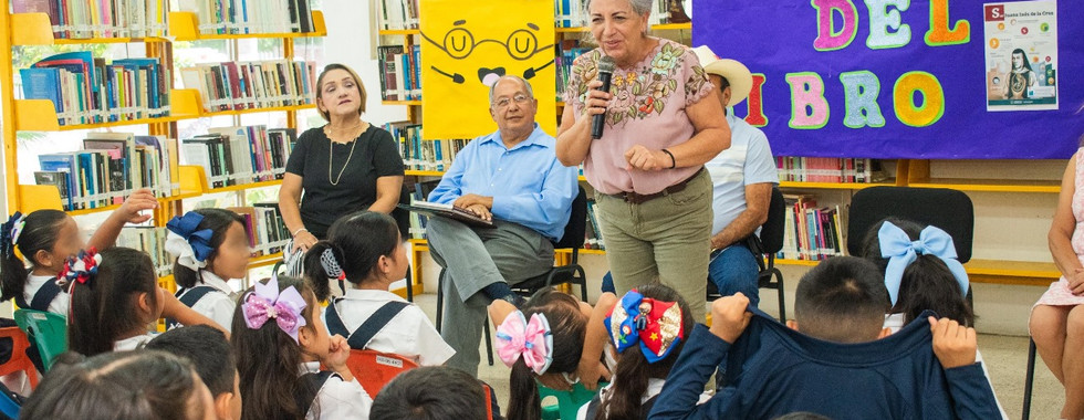 Ayuntamiento de Poza Rica celebra el Día Nacional del Libro.