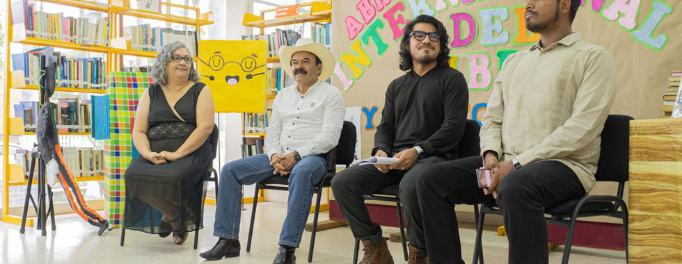 Celebran niñas y niños pozarricenses Día Internacional del Libro.