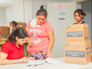 DIF entrega apoyos del programa 1000 días de vida.