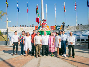 Conmemoran el Día de la Nación Pluricultural en el Parque Las Américas.