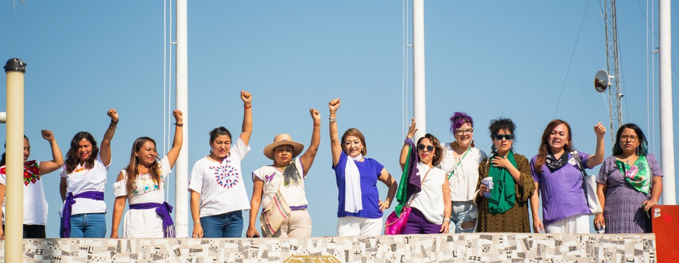 Conmemoran Día de la Mujer en Parque de Las Américas.