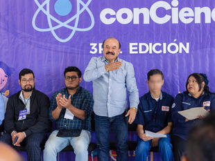 Premian a jóvenes con proyectos innovadores.