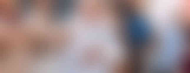 Fernando Remes entrega mochilas escolares en escuelas de Poza Rica.