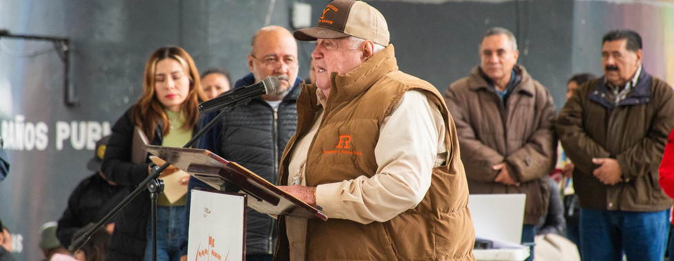 Más de 500 jóvenes fortalecen valores patrios en Poza Rica.