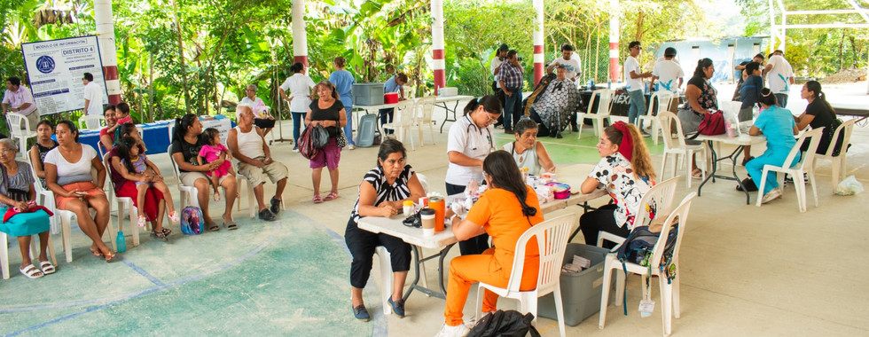 Más de 130 personas atendidas en Brigada de Salud Integral.