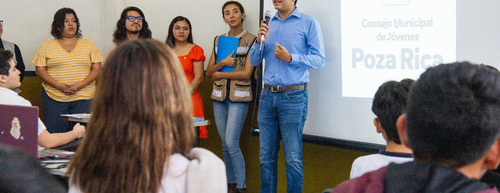 Inspiran estudiantes a explorar el mundo de la ciencia.