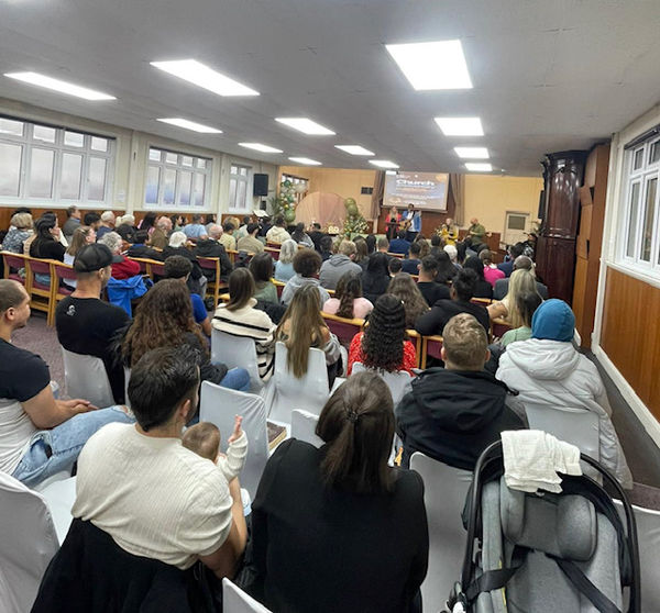 Church In Redbridge | Roding Lane Free Church | England