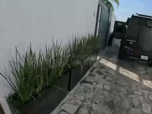 ¡DETIENEN A CINCO PRESUNTOS COBRADORES DE PISO EN GUADALAJARA! 🚔💥⚠️