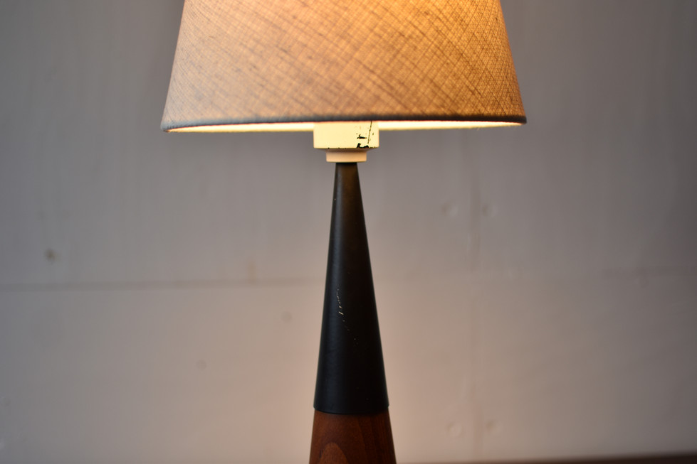 7-011a Danish vintage table lamp wood