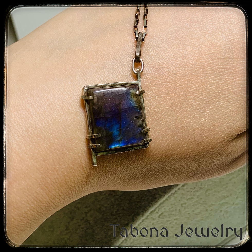 Thumbnail: Blue Labradorite Pendant