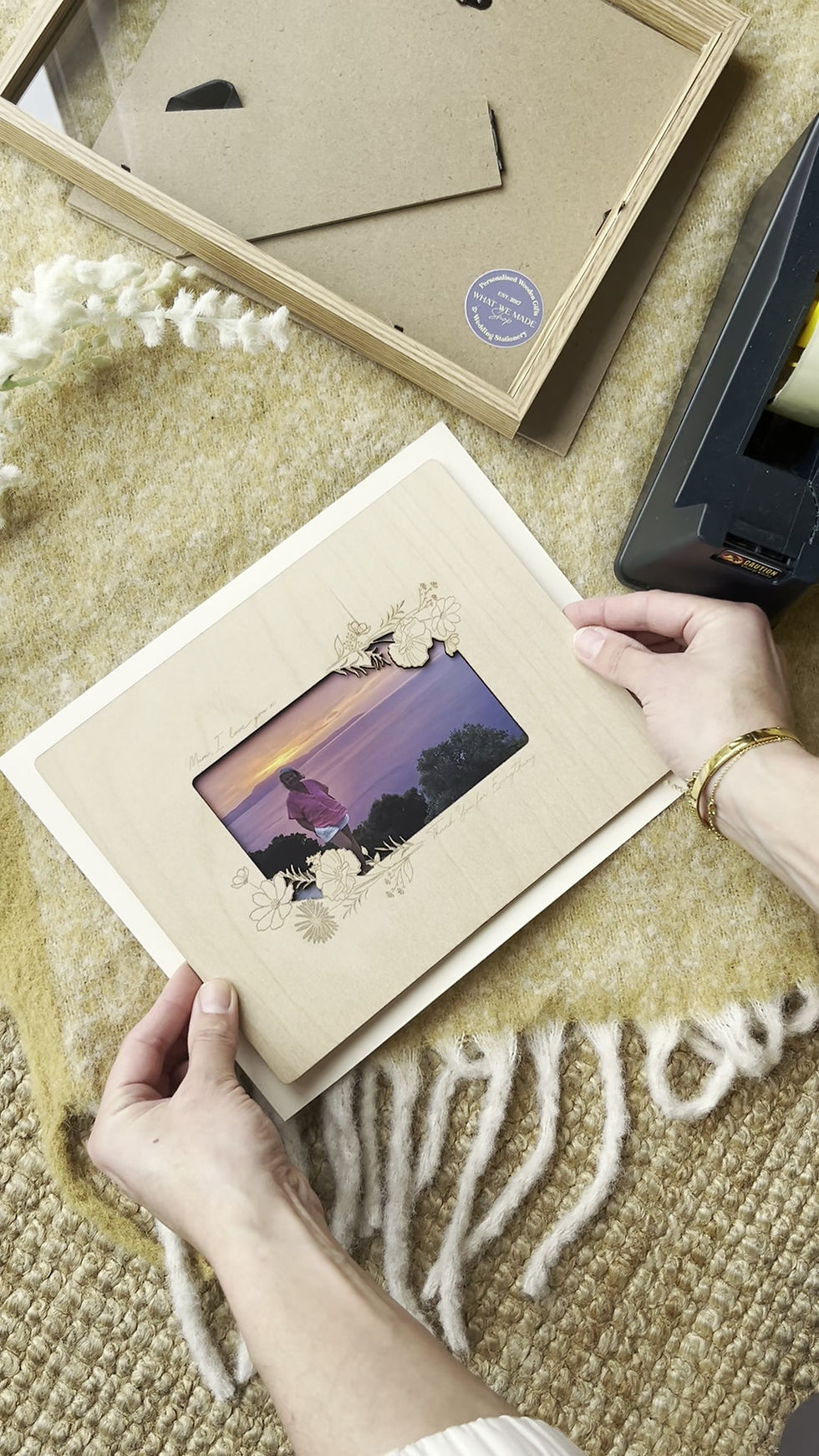 Thumbnail: Flower Photo Frame
