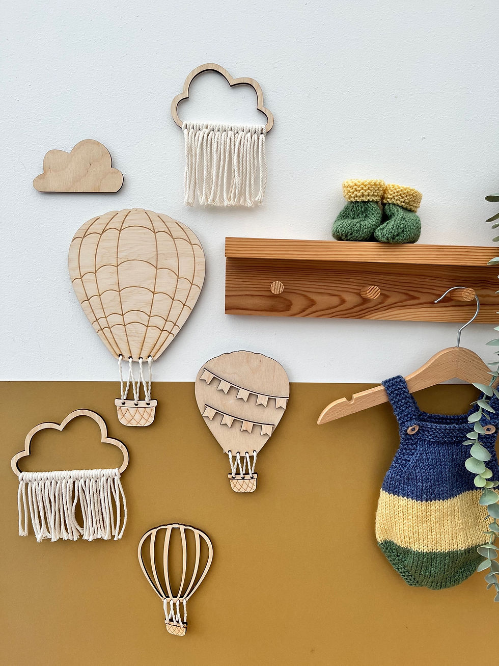 Thumbnail: Hot Air Balloon Wall Decor