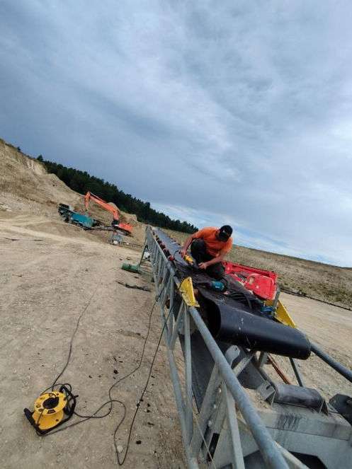 fournisseur de bande de transport et convoyeur - garnissage de tambour - réparation - maintenance - vulcanisation sur site en région Rhône Alpes Auvergne, Vulc'Alp