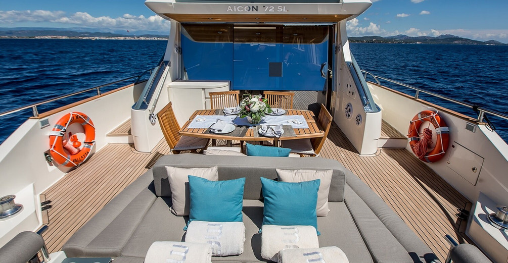 Boat rental AICON 72 Saint Tropez, STYS